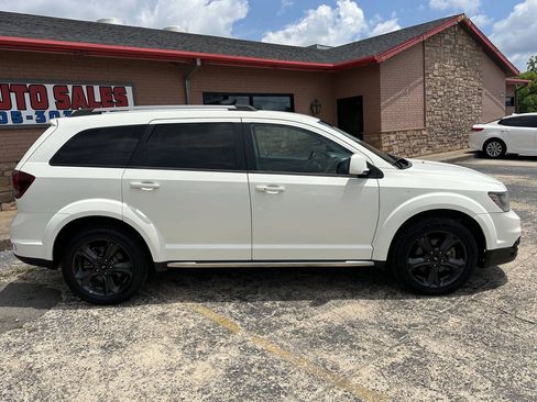 Used 2018 Dodge Journey Crossroad FWD image 10