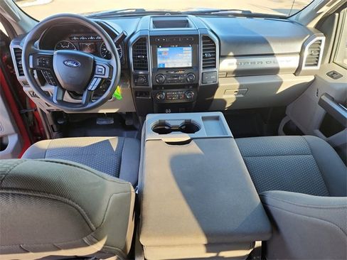 Used 2019 Ford F250 XLT w/ XLT Premium Package image 19