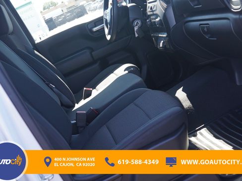 Used 2020 Chevrolet Silverado 1500 Custom w/ Custom Value Package RWD image 8