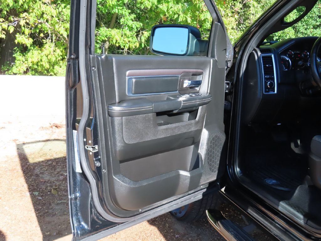 Used 2024 RAM 1500 Warlock w/ Electronics Group AWD/4WD image 25