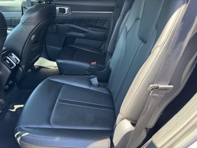 Used 2022 Kia Sorento SX FWD image 10