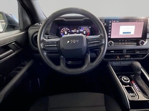 Used 2024 Chevrolet Colorado Trail Boss w/ Technology Package AWD/4WD image 8