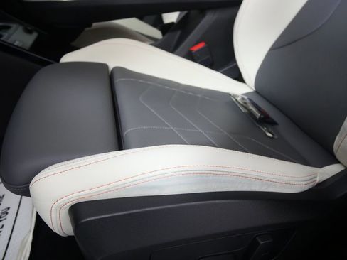 Used 2025 BMW X2 M35i image 10