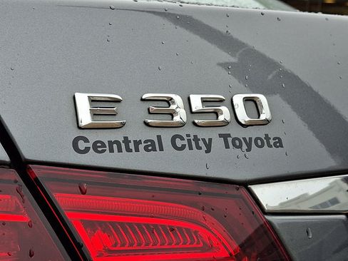 Used 2016 Mercedes-Benz E 350 4MATIC Sedan image 30