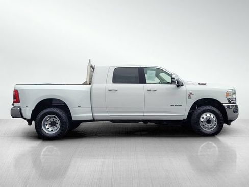 Used 2023 RAM 3500 Laramie AWD/4WD image 3