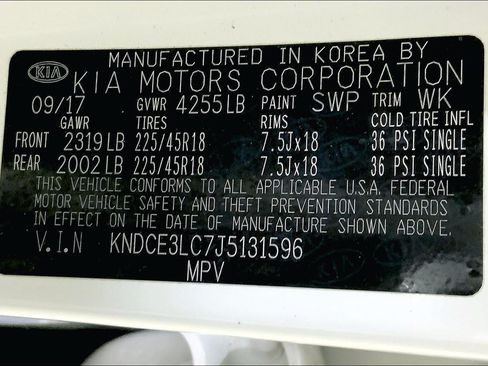 Used 2018 Kia Niro Touring FWD image 30