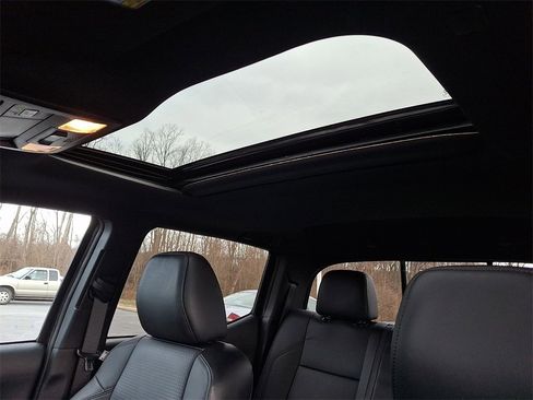 Used 2023 Toyota Tacoma Limited image 13