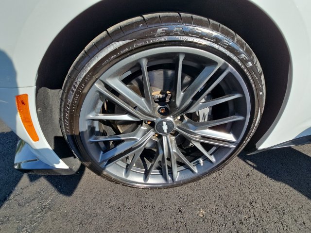 Used 2017 Chevrolet Camaro ZL1 RWD image 41