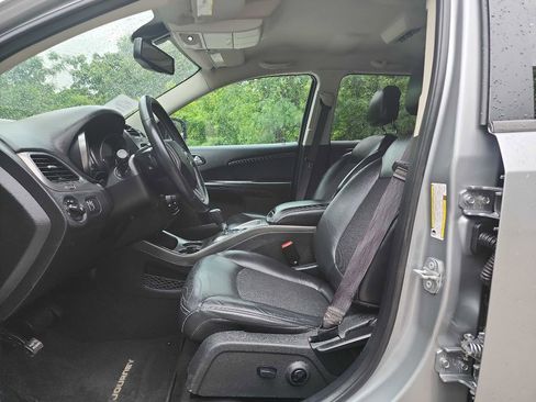 Used 2017 Dodge Journey Crossroad FWD image 15