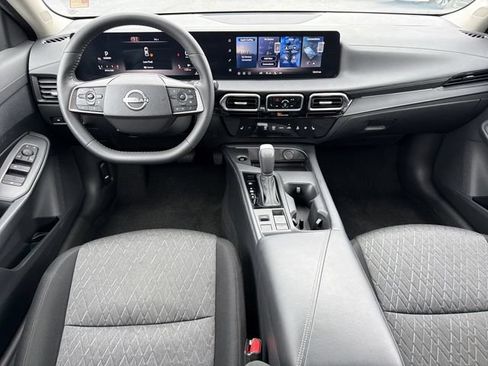 Certified 2026 Nissan Sentra SV w/ SV Convenience Package FWD image 14