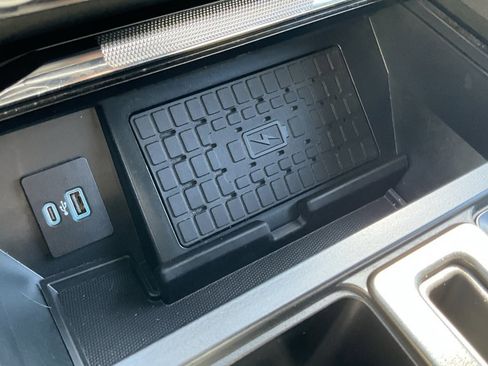 Used 2023 Ford F150 Lariat w/ Equipment Group 502A High image 27