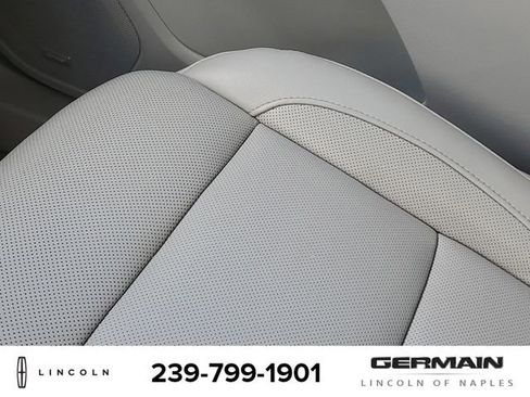 Used 2019 GMC Acadia SLT image 31