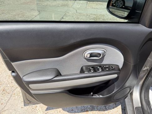 Used 2019 Kia Soul FWD image 11