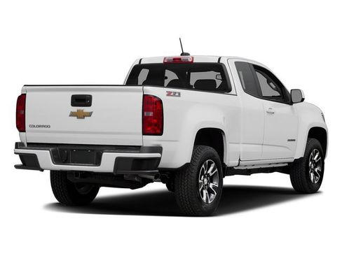 Used 2016 Chevrolet Colorado Z71 AWD/4WD image 2