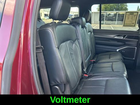 Used 2023 Jeep Wagoneer Series III w/ Preferred Equipment Group image 29