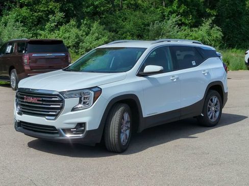 Used 2023 GMC Terrain SLT w/ LPO, Floor Liner Package AWD/4WD image 1