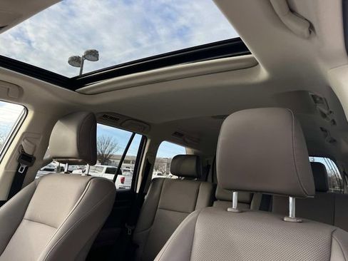 Used 2023 Lexus GX 460 Premium w/ Premium Plus Package image 35