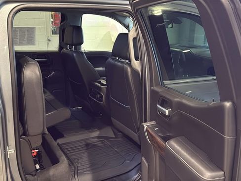 Used 2021 GMC Sierra 1500 SLT w/ SLT Premium Package image 16