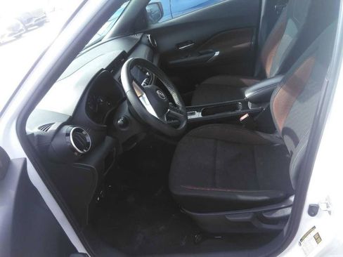 Used 2024 Nissan Kicks SR FWD image 4