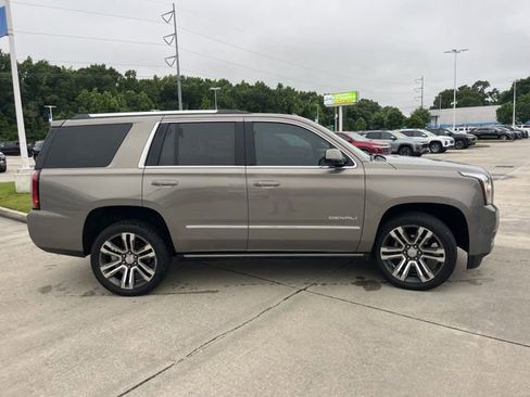 Used 2019 GMC Yukon Denali w/ Denali Ultimate Package RWD image 7