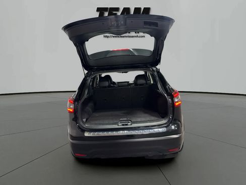 Used 2022 Nissan Rogue Sport SL w/ Premium Package image 5