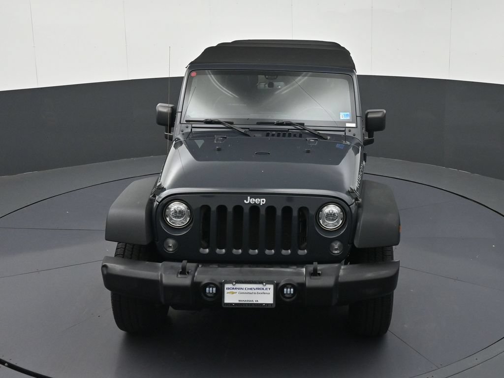 Used 2017 Jeep Wrangler Unlimited Rubicon w/ Dual Top Group AWD/4WD image 29