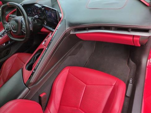 Used 2021 Chevrolet Corvette Stingray Premium Conv w/ Z51 Performance Package image 18