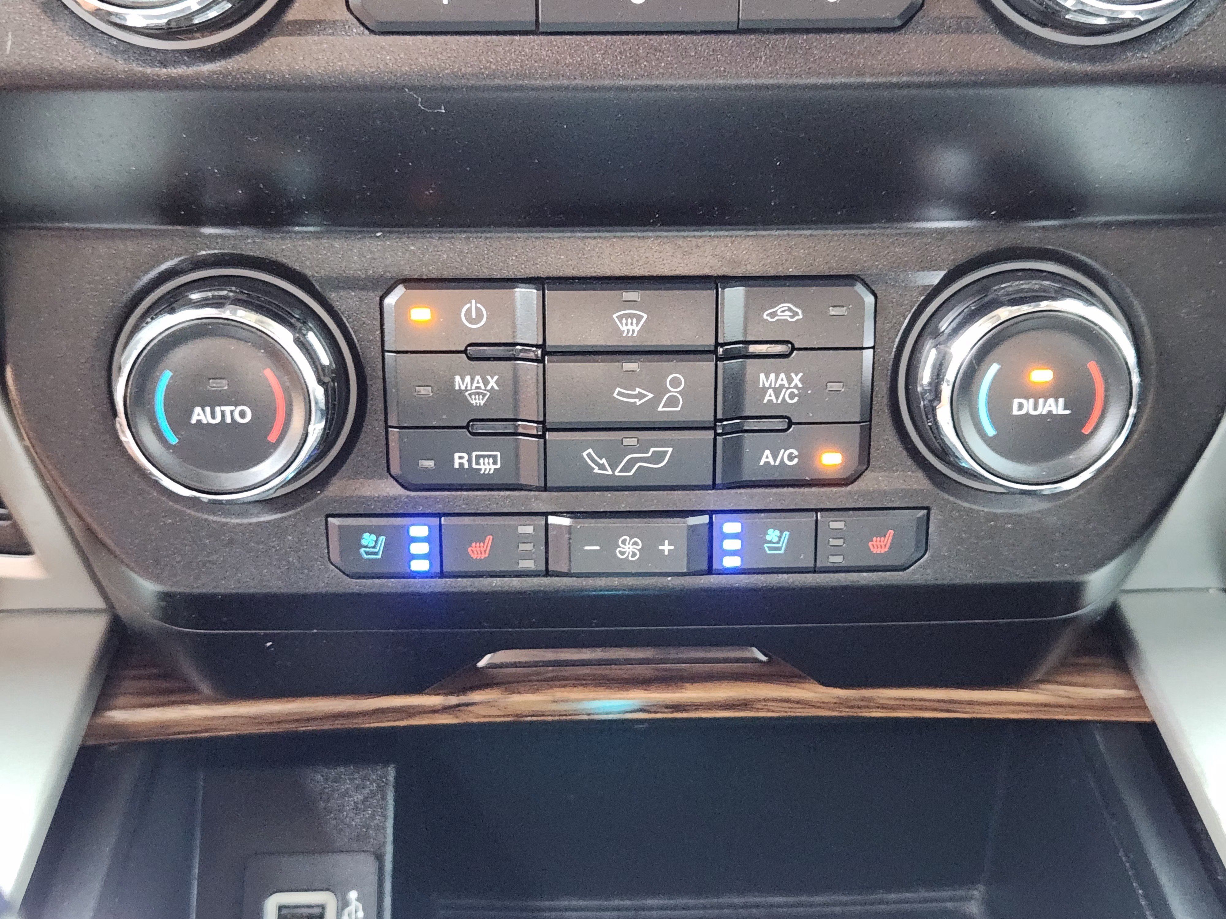 Used 2020 Ford F150 Lariat RWD image 19