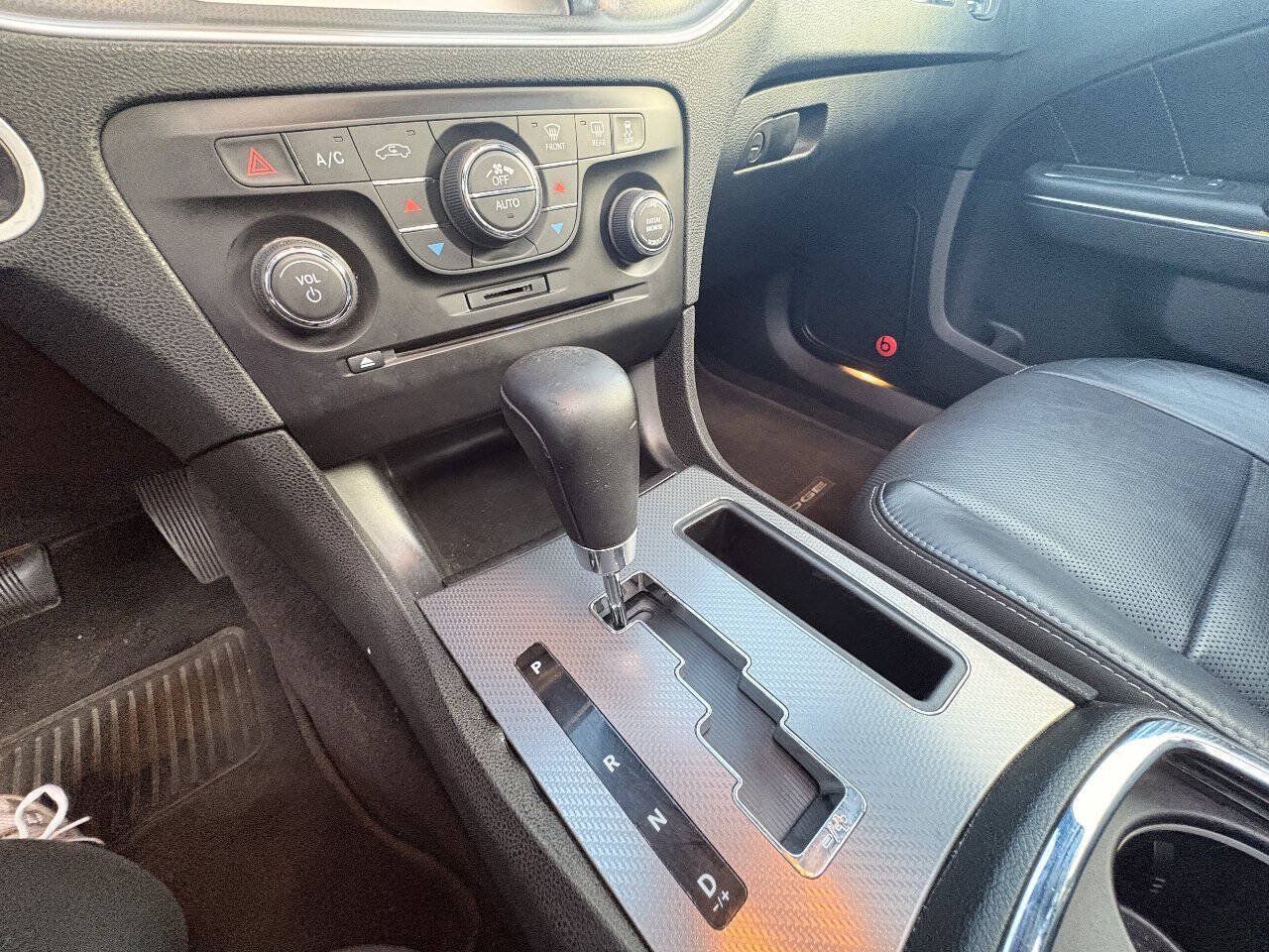 Used 2012 Dodge Charger R/T RWD image 28