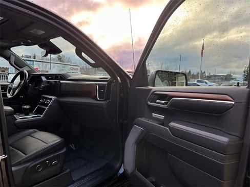 Used 2024 GMC Sierra 1500 Denali w/ Denali Reserve Package image 46