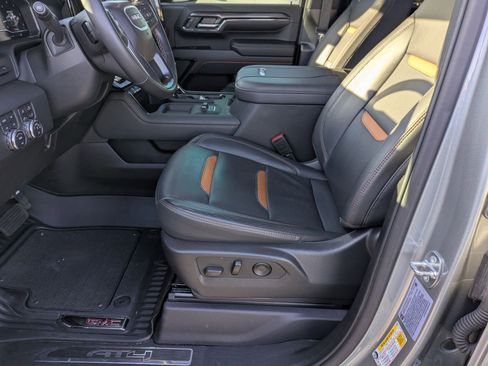 Used 2024 GMC Sierra 2500 AT4 w/ AT4 Premium Plus Package image 13