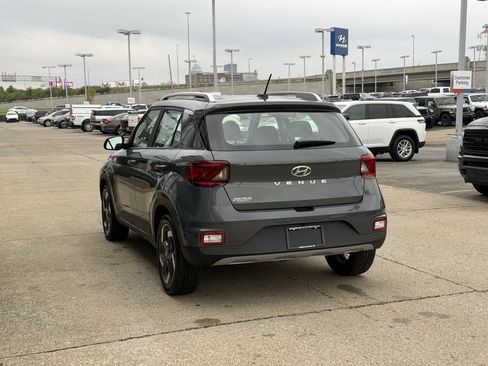 New 2026 Hyundai Venue SEL image 7