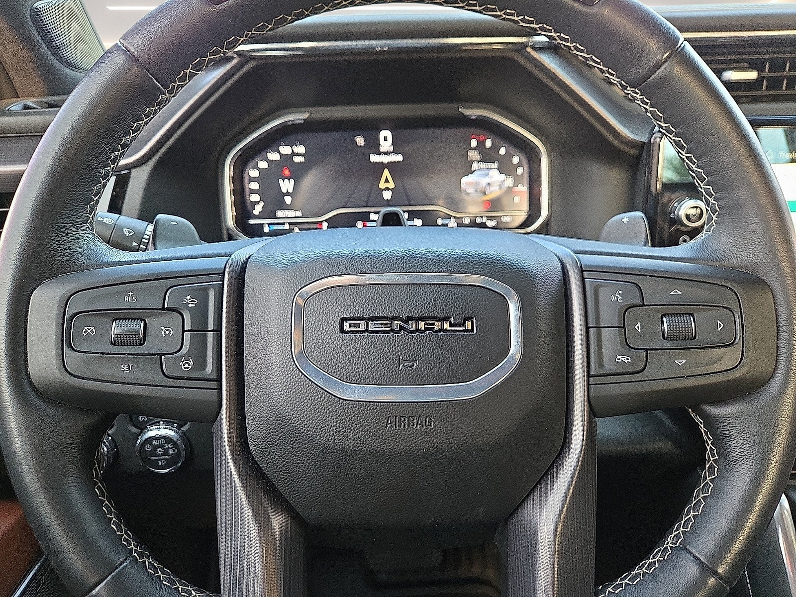 Used 2025 GMC Sierra 1500 Denali Ultimate AWD/4WD image 24