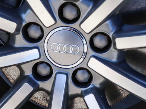 Used 2018 Audi Q3 2.0T Premium Plus w/ Premium Plus Package image 15