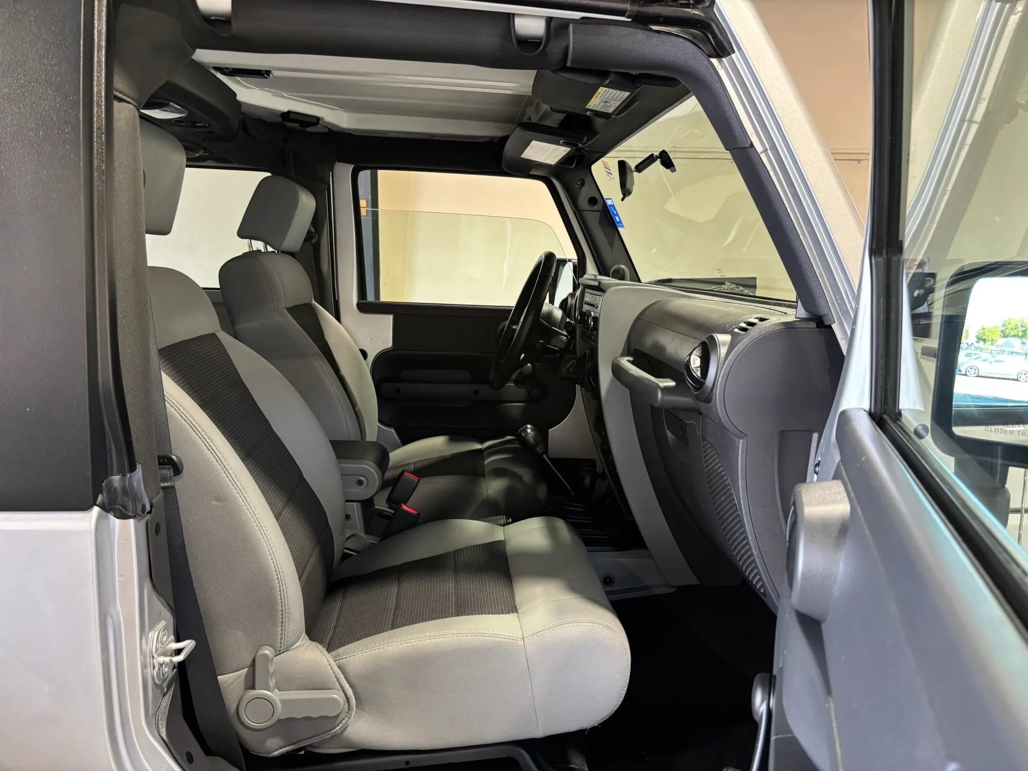 Used 2010 Jeep Wrangler Sport AWD/4WD image 12