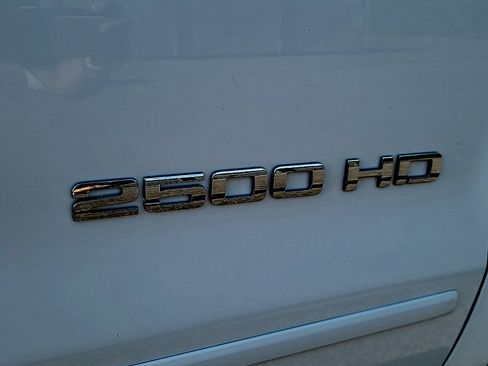 Used 2018 GMC Sierra 2500 SLE w/ SLE Fleet Convenience Package AWD/4WD image 31