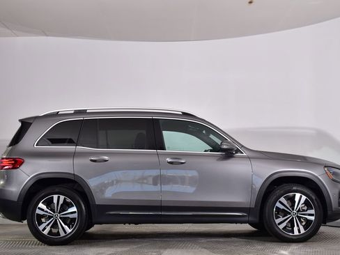 Certified 2025 Mercedes-Benz GLB 250 4MATIC image 7