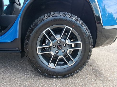 New 2026 GMC Terrain AT4 w/ Convenience Package III image 33