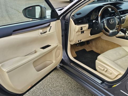 Used 2013 Lexus ES 350 4dr Sdn image 20