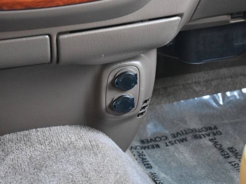 Used 2002 Toyota Tundra Limited RWD image 54