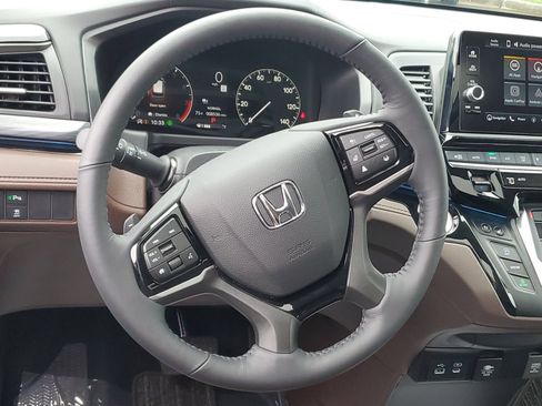 Used 2026 Honda Odyssey Elite image 12