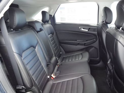 Used 2019 Ford Edge SEL w/ Equipment Group 201A AWD/4WD image 12
