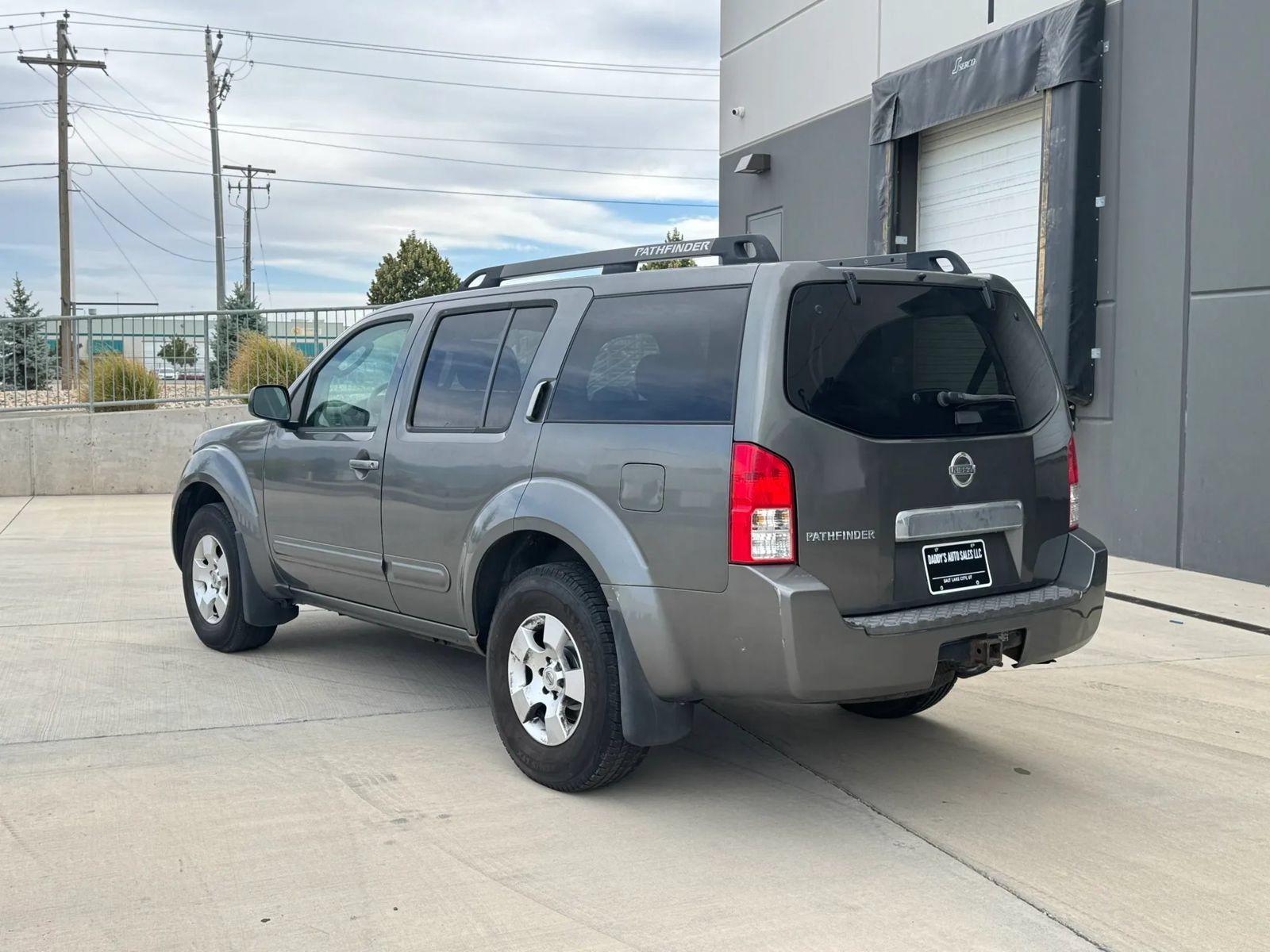 Used 2006 Nissan Pathfinder S AWD/4WD image 3