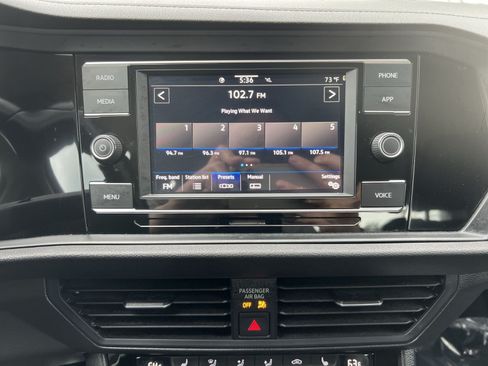 Used 2022 Volkswagen Jetta SE FWD image 18