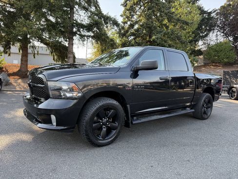 Used 2018 RAM 1500 Express w/ Wheel & Sound Group AWD/4WD image 2