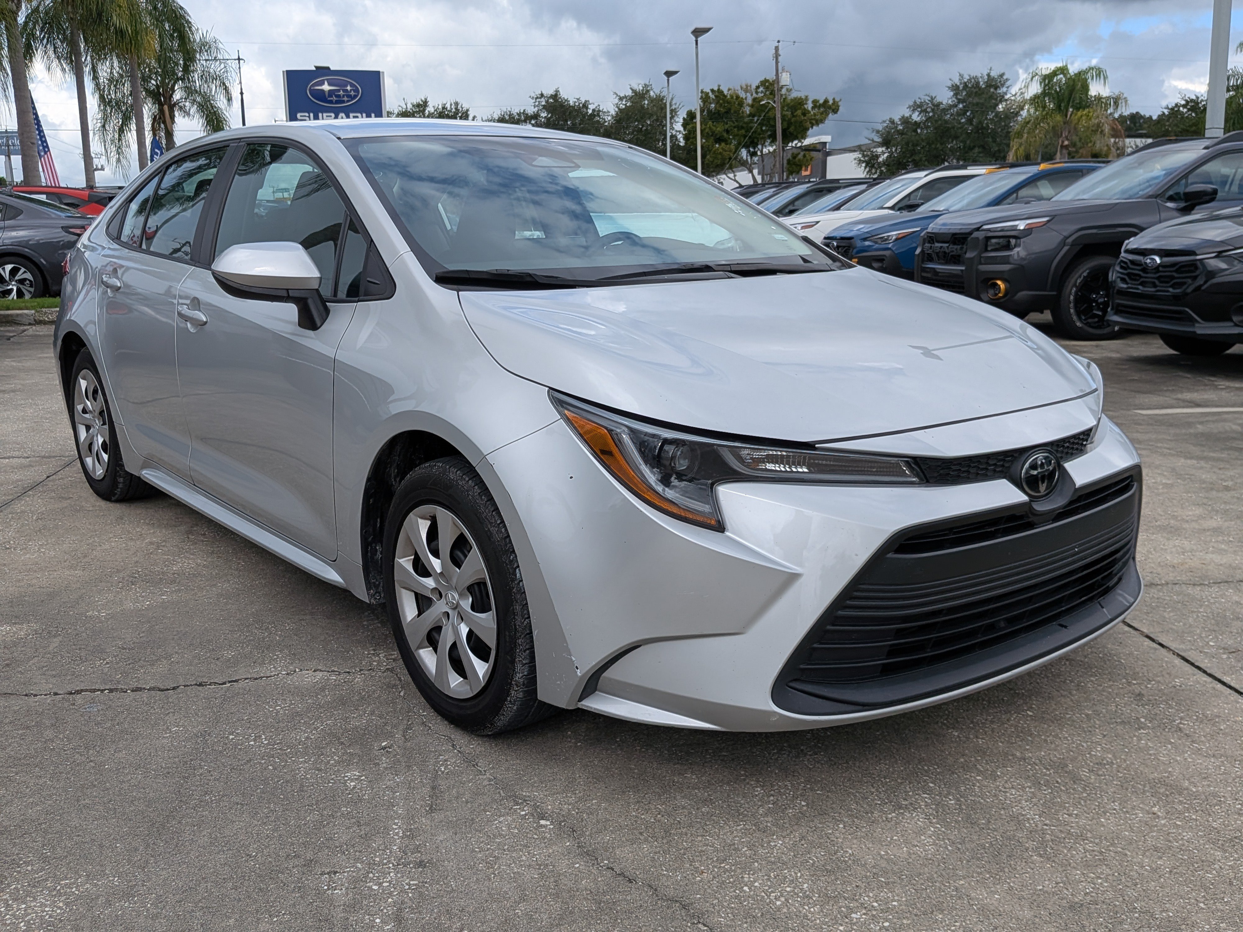 Used 2024 Toyota Corolla LE FWD image 2
