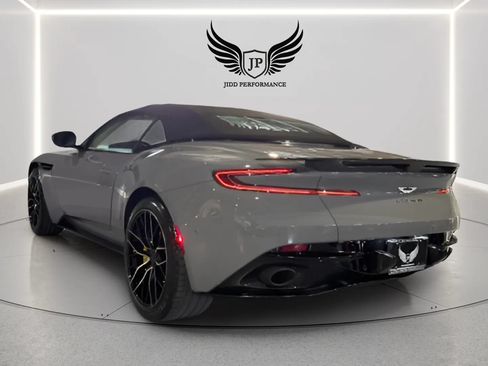 Used 2019 Aston Martin DB11 Volante RWD image 9