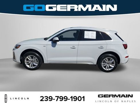 Used 2024 Audi Q5 2.0T Premium w/ Convenience Package image 10