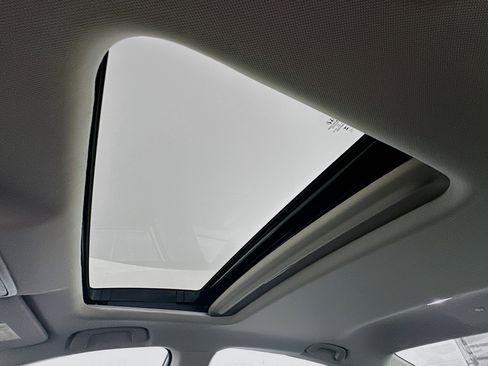 Used 2025 Honda Accord SE image 25