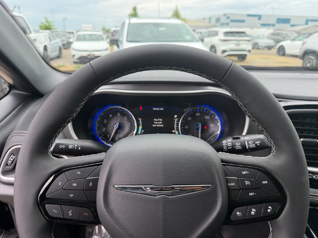 New 2026 Chrysler Pacifica Select AWD/4WD image 14